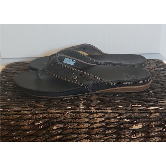 Reef Brown & Black Leather Flip Flops Size 12 Mens Cushion Beach Summer Classic - Picture 2 of 5